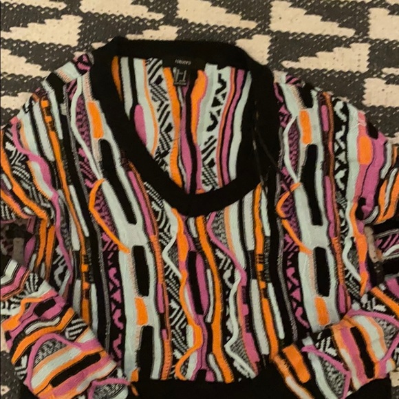 Sweater - Picture 2 of 2